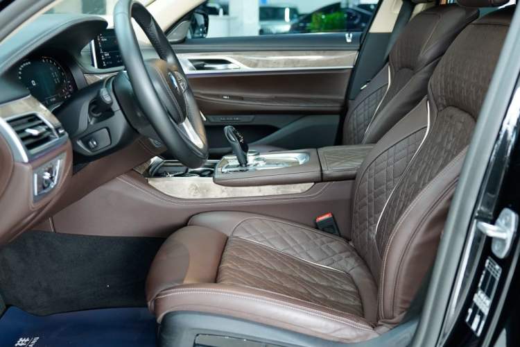 Used BMW 7 Series 2021 740Li Leading Edition Luxury Package
