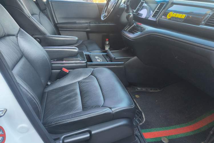 Used Honda Elysion 2016 2.4L Style Edition
