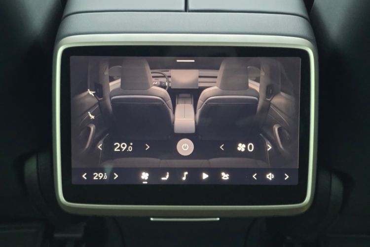 Used ONVO L60 2024 60 kWh Rear-Drive Version
