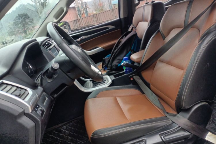 Used SAIC MAXUS T70 2021 2.0T Diesel Automatic 4x4 Elite Version with Long Bed and High Ground Clearance