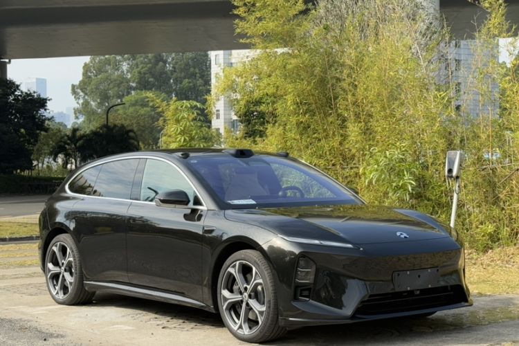 Used Nio ET5T 2025 75 kWh Touring
