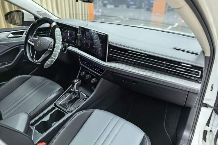 Used Volkswagen Sagitar 2026 Model 30 Million Units Selected 300TSI DSG Surpassing Edition
