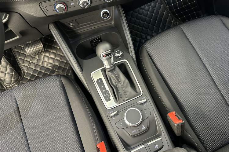 Used Audi Q2L 2018 35 TFSI Launch Exclusive Edition China VI
