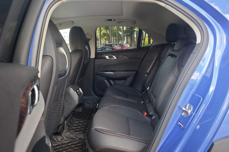 Used Lynk & Co 02 2019 1.5T DCT Two-Wheel Drive Pro Edition China VI Standard
