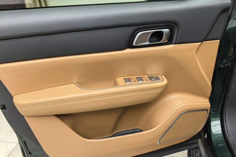 Used Li Auto ONE 2021 Extended-Range 6-Seater Version
