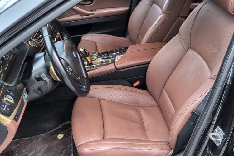 Used BMW 5 Series 2014 535Li Leading Model
