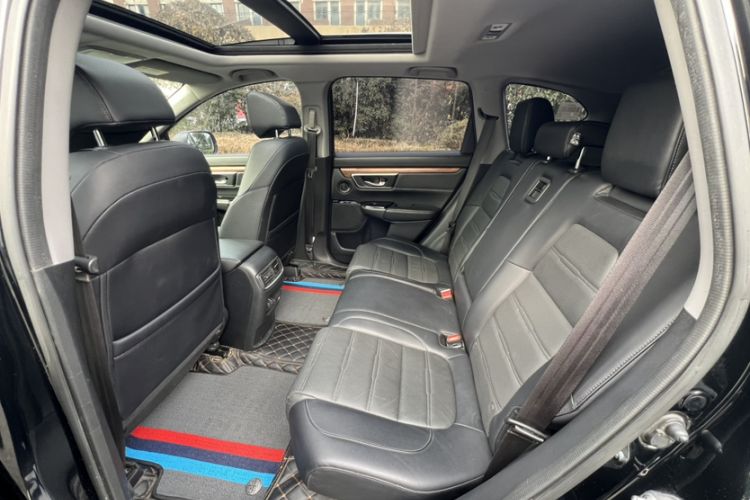 Used Honda CR-V 2017 240TURBO CVT Front-Wheel Drive Fashion Edition