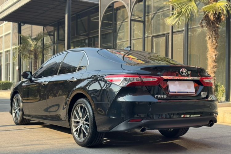 Used Toyota Camry 2021 2.5G Luxury Edition
