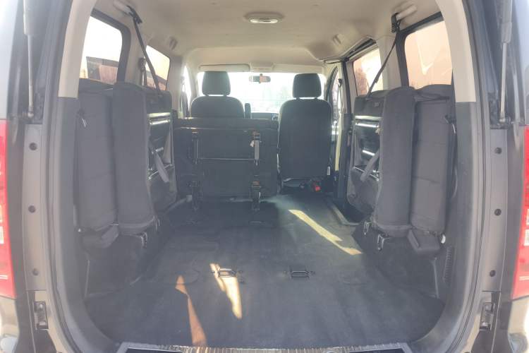 Used  M3 2018 1.6L Express Edition 7-Seater
