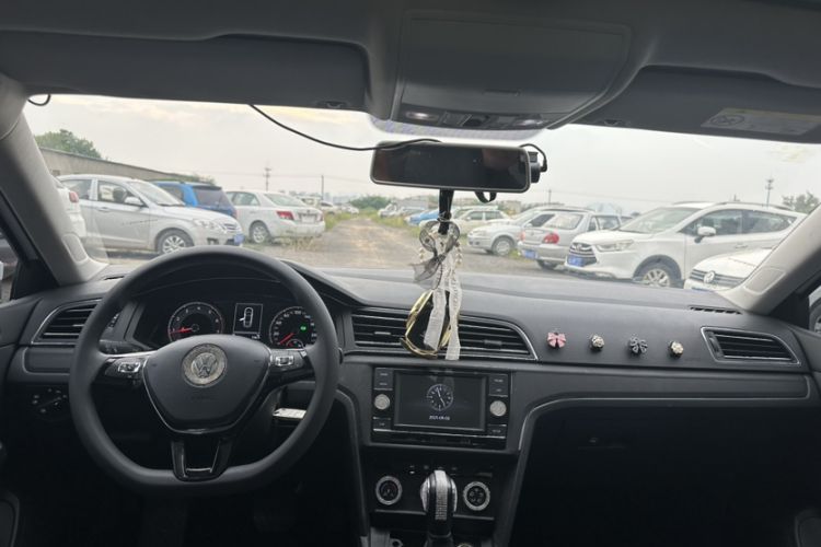 Used Volkswagen Lamando 2019 230TSI DSG Fashion Edition China VI
