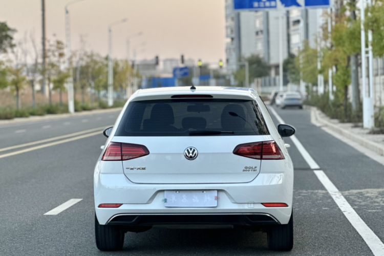 Used Volkswagen Golf 2020 200TSI DSG Comfortable and Ambitious Edition
