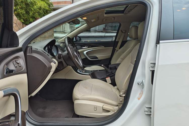 Used Buick Regal 2015 2.0L Leading Fashion Edition
