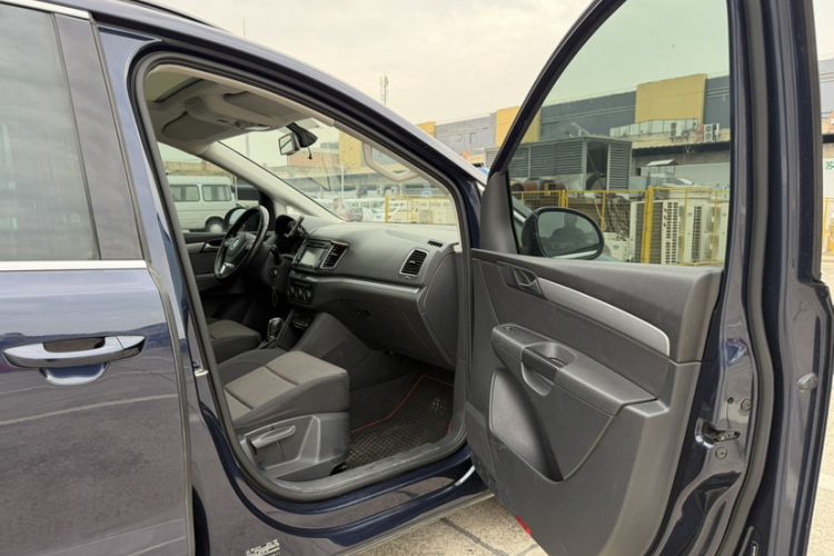 Used Volkswagen Sharan 2014 2.0 TSI Standard Model