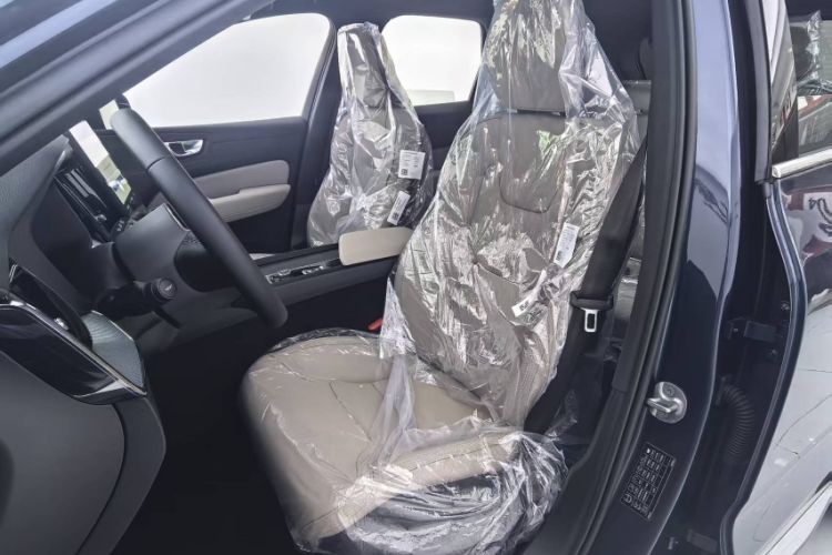 Used Volvo XC60 2026 B5 4x4 Smart Luxury Edition
