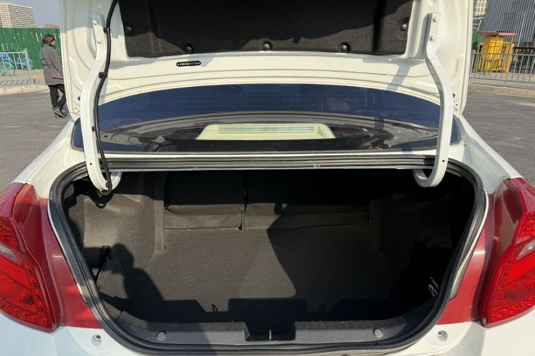 Used Chery E3 2015 1.5L Manual Fashion Model