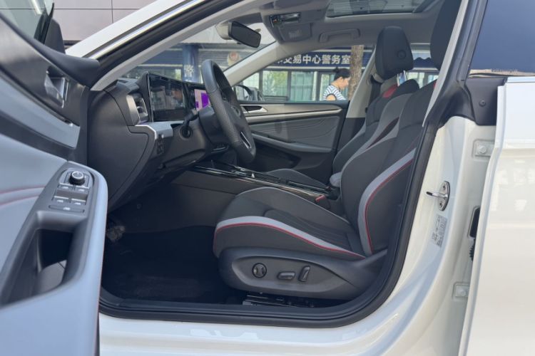 Used Volkswagen Lamando 2024 Lavida L 280TSI DSG Cool & Spicy Edition
