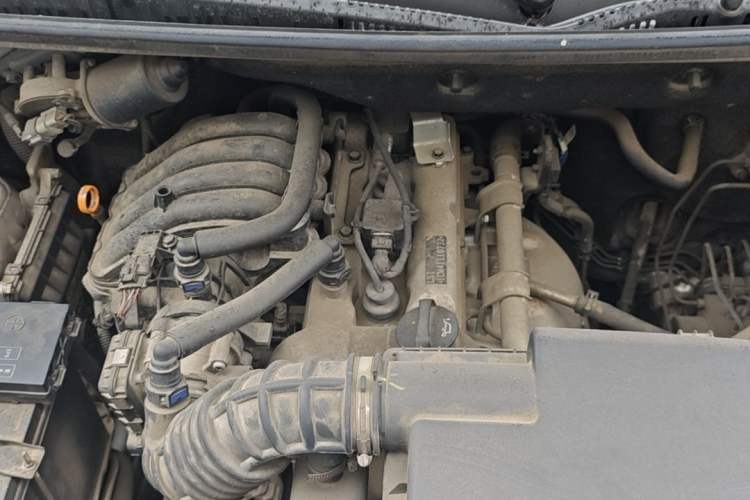 Used Wuling Hongguang V 2020 1.2L Jingqu Edition Window-Sealed Vehicle China VI LSI
