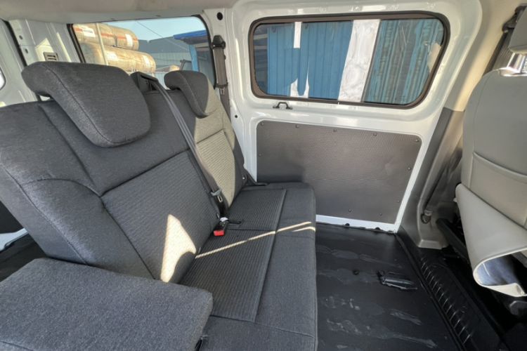 Used Ford Transit 2023 2.0T Diesel Manual Multifunction Commercial Vehicle Short Wheelbase Low Roof 5/6 Seats
