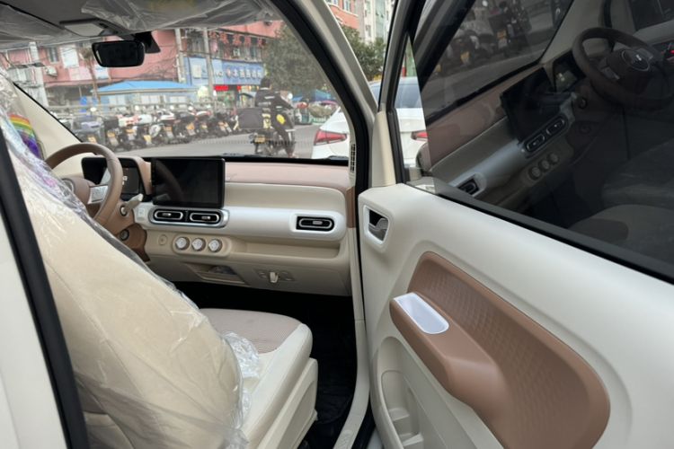 Used Wuling Hongguang MINIEV 2024 3rd Generation 215km Youth Edition
