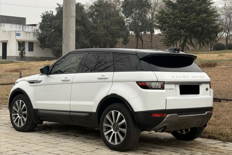 Used Land Rover Range Rover Evoque 2018 240 PS SE Smart Brilliance Edition
