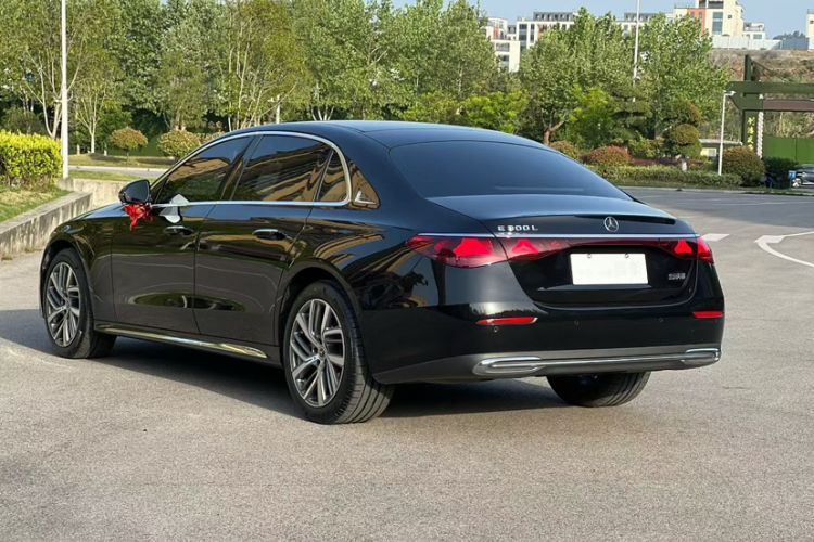 Used Mercedes-Benz E-Class 2024 Refresh E 300 L Stylish Edition