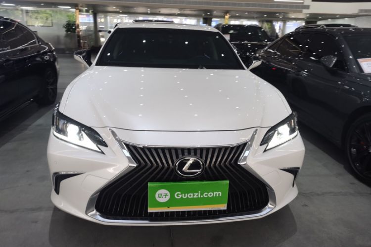 Used Lexus ES 2020 260 Excellence Edition
