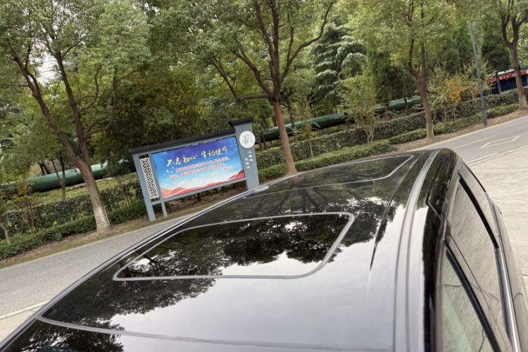 Used Honda Elysion 2016 2.4L Luxury Edition
