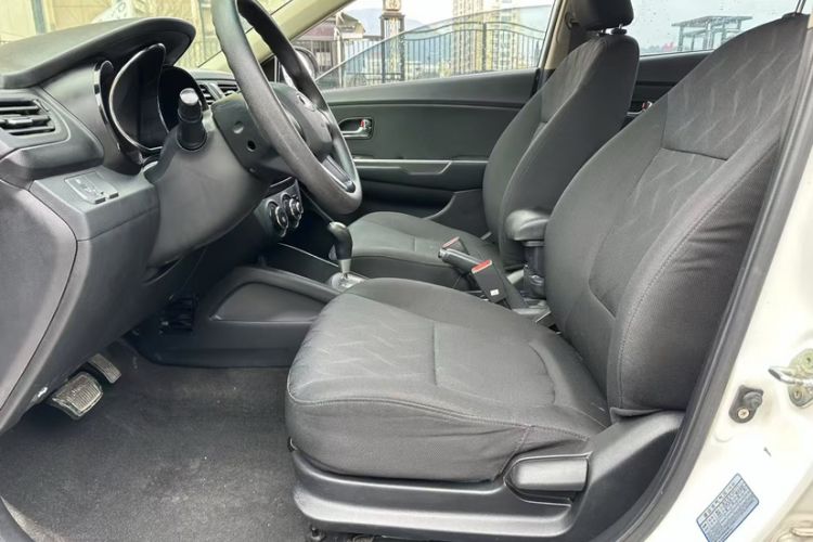 Used Kia K2 2012 Sedan 1.4L Automatic GLS Commemorative Edition
