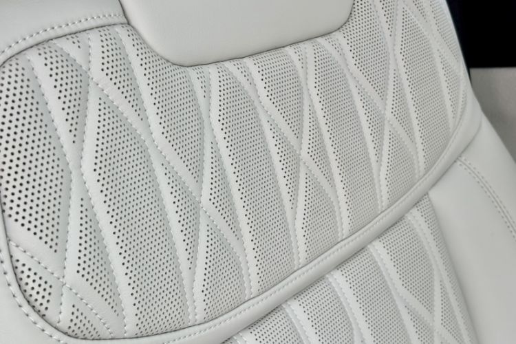 Used Ford Explorer 2023 EcoBoost 285 Four-Wheel Drive Red Gold Edition 6 Seats
