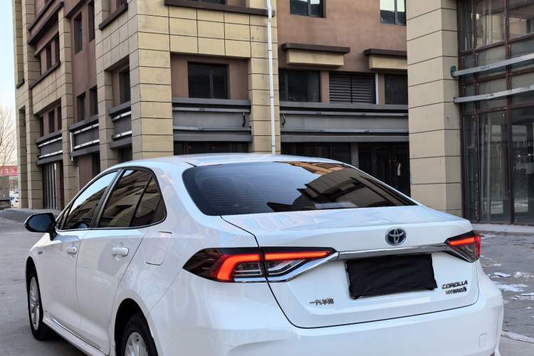 Used Toyota Corolla 2021 Dual-Motor 1.8L E-CVT Elite Edition