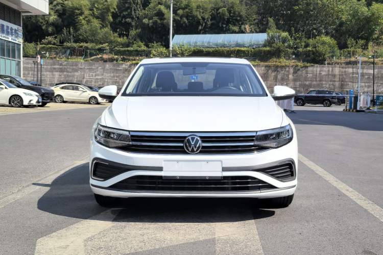 Used Volkswagen Bora 2023 1.5L Automatic Changer Limited Edition
