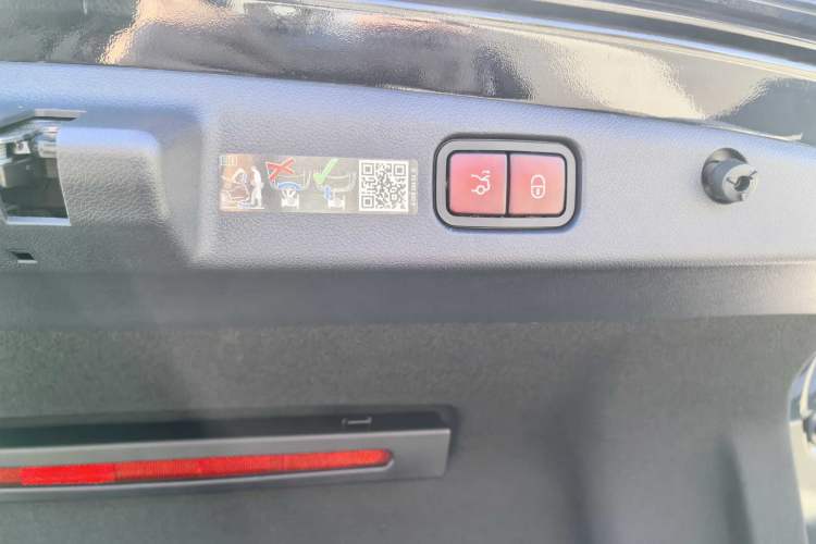 Used Mercedes-Benz E-Class 2025 E 300 L Stylish Model
