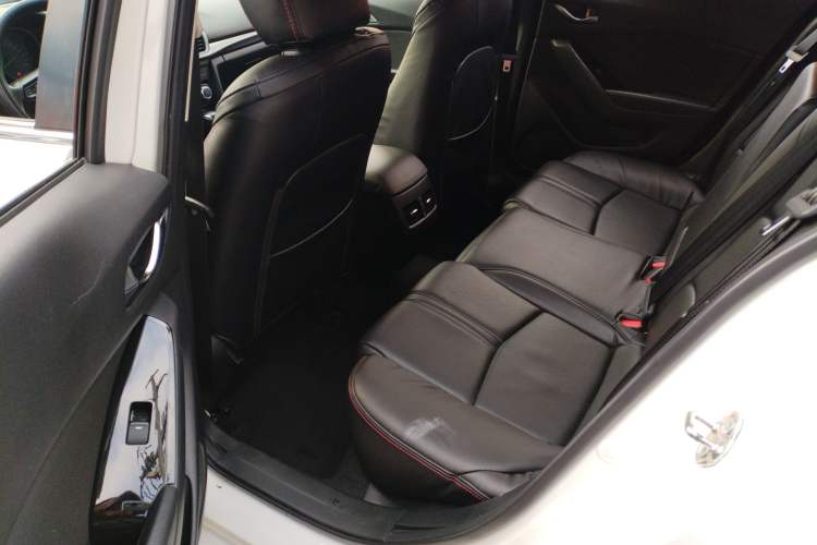 Used Mazda Mazda 3 Axela 2017 Sedan 1.5L Automatic Luxury Model Emission Standard China V