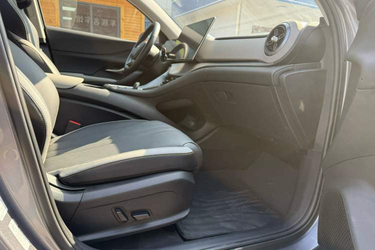 Used BYD Sealion 05 DM-i 2025 DM-i Smart Drive 115KM Flagship Model
