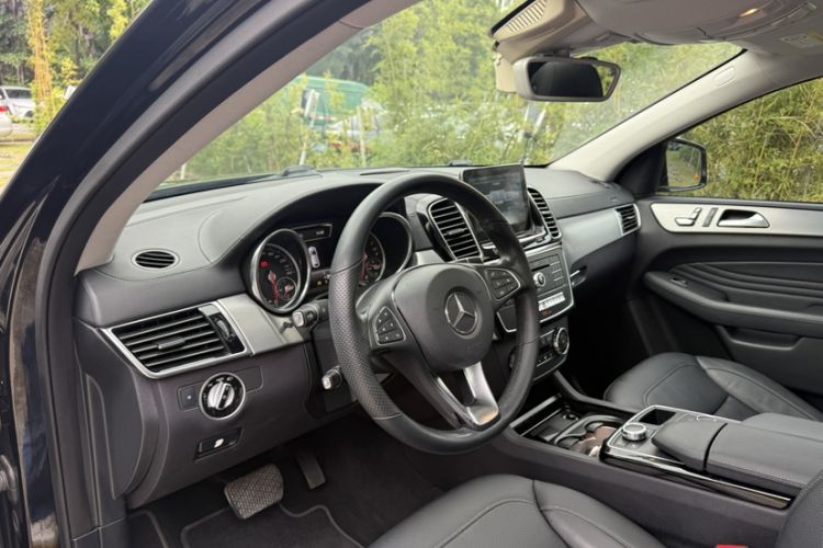 Used Mercedes-Benz GLE Coupe 2015 GLE 320 4MATIC Coupe SUV
