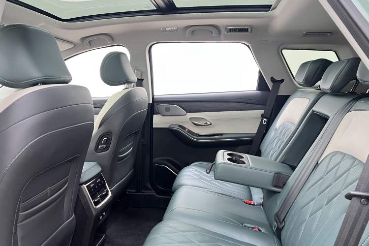 Used JETOUR Shanhai Shanhai L9 2024 1.5TD 2DHT Pro 7-Seater
