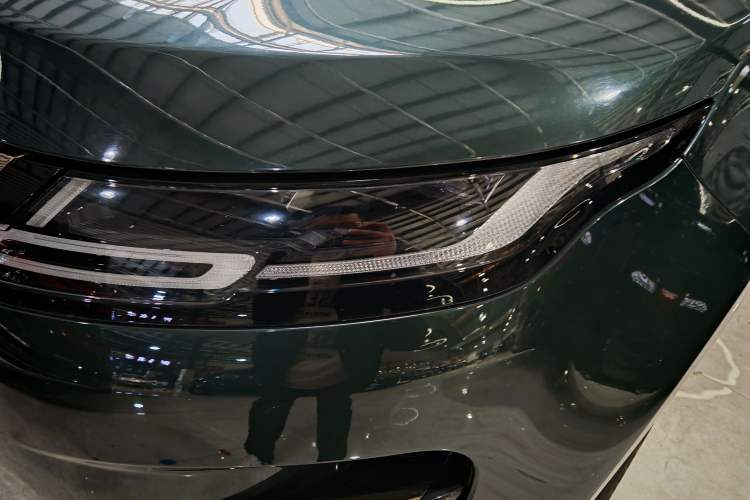 Used Land Rover Range Rover Evoque 2021 Range Rover Velar L 249PS R-Dynamic First Edition
