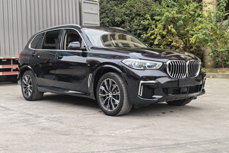 Used BMW X5 2022 xDrive 30Li Luxury M Sport Package