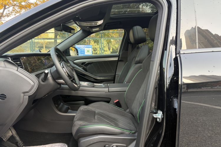 Used VOYAH FREE 2025 318 318 km Rear-Drive Touring Edition
