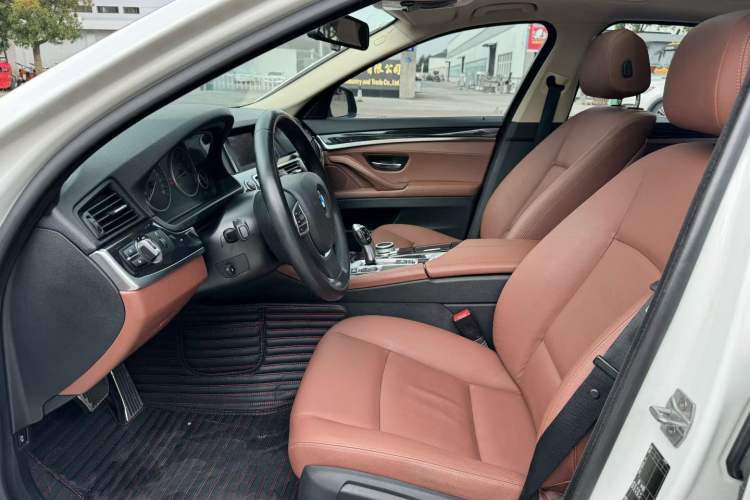 Used BMW 5 Series 2017 520Li Elegant Edition
