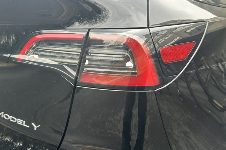 Used Tesla Model Y 2023 Rear-Wheel-Drive Version