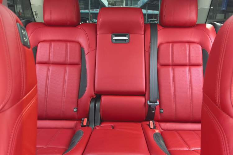 Used Land Rover Range Rover Sport 2022 3.0 L6 YAO Black Edition
