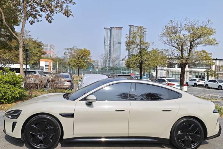 Used  SU7 2024 Rear-Drive Long-Range Intelligent Driving Version
