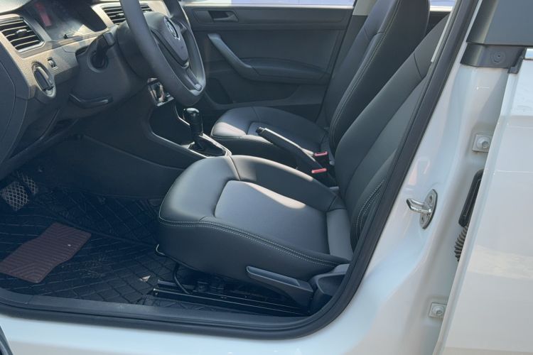 Used Volkswagen Santana 2016 1.6L Automatic Fashion Edition
