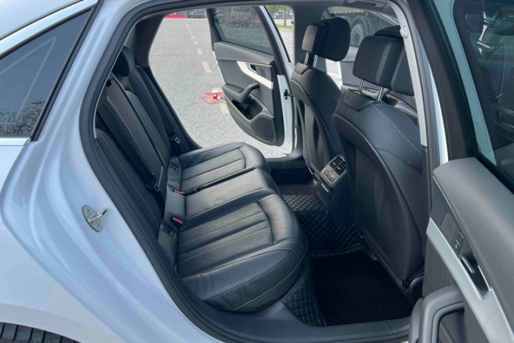 Used Audi A4L 2022 40 TFSI Fashion Dynamic Model
