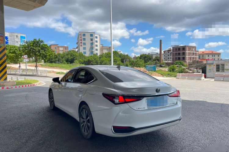 Used Lexus ES 2020 200 Excellence Edition
