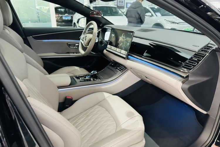 Used BYD Han 2025 EV with 701 km of Laser Radar-Enabled Intelligent Driving
