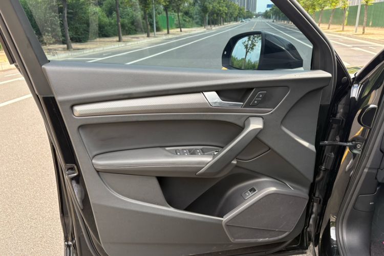 Used Audi Q5L 2022 40T Luxury Dynamic Model
