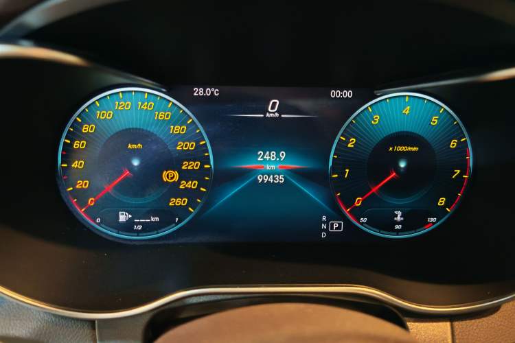 Used Mercedes-Benz GLC 2020 Facelifted GLC 300 L 4MATIC Luxury Edition
