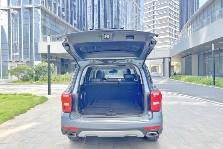 Used GAC Trumpchi GS8 2017 320T Two-Wheel Drive Luxury Smart Connectivity Version (7 Seats)